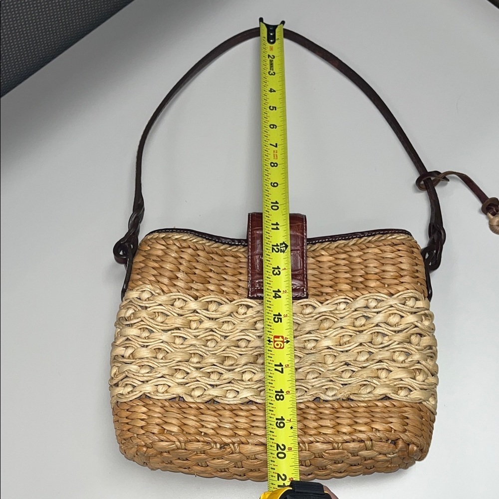 Brighton Tan and Brown Woven Shoulder Bag / gorgeous - Picture 10 of 16